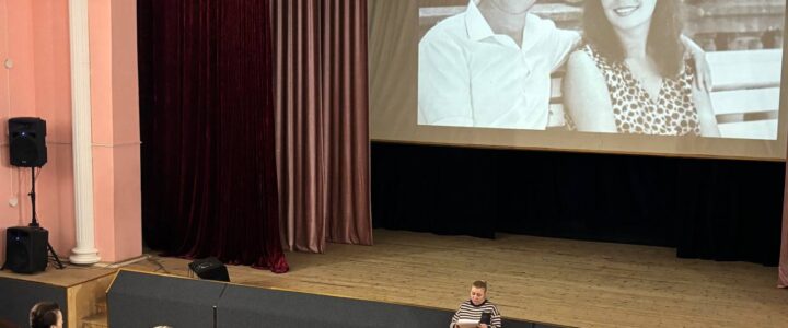 Встреча, в рамках реализации программы Активное долголетие, посвященная творчеству С.Шакурова.  Показ художественного фильма.